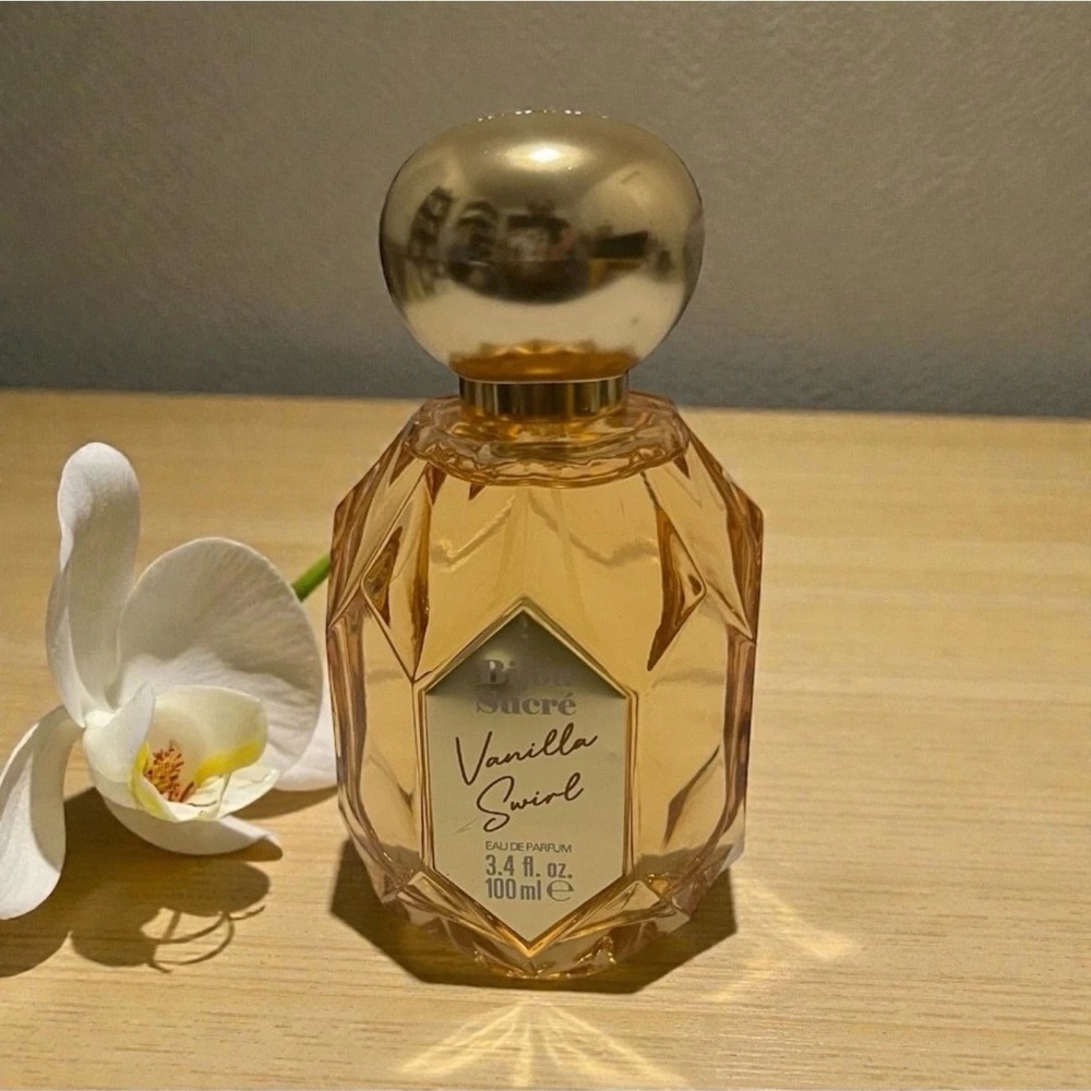 Vanilla Swirl Eau de Parfum by - Gold and Cream